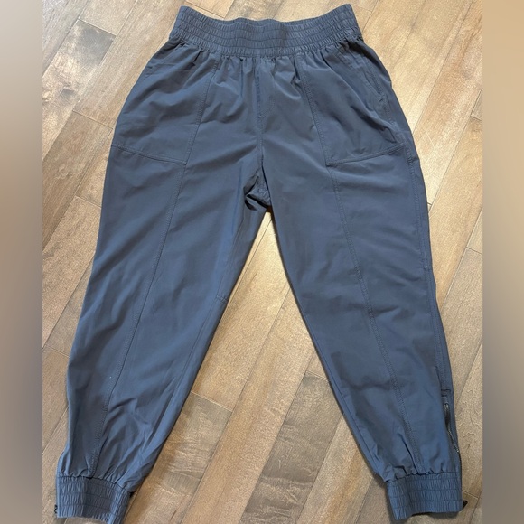 Calia by Carrie Underwood Joggers Women’s M Navy Blue Stretch Pants Zip Hem - Picture 2 of 10